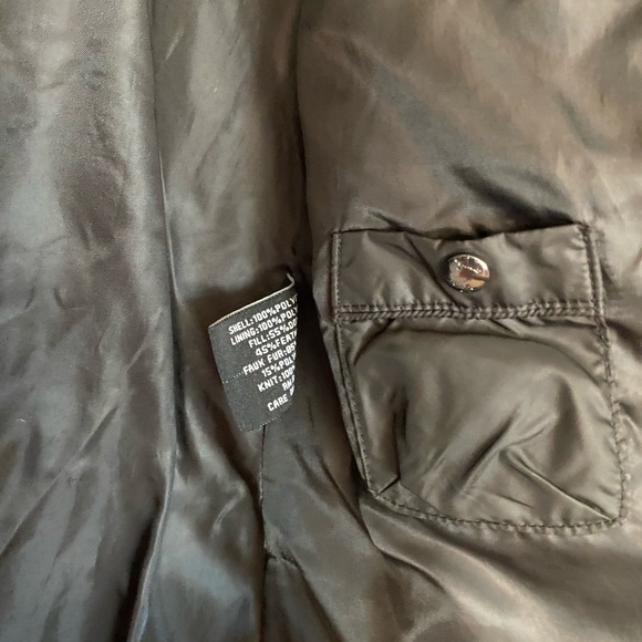 Guess black puffer coat jacket - Picture 15 of 16